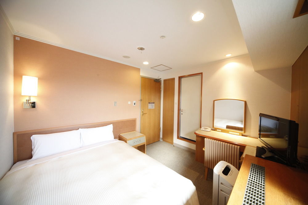 Vessel Inn Ueno Iriya Station Tokio Buitenkant foto