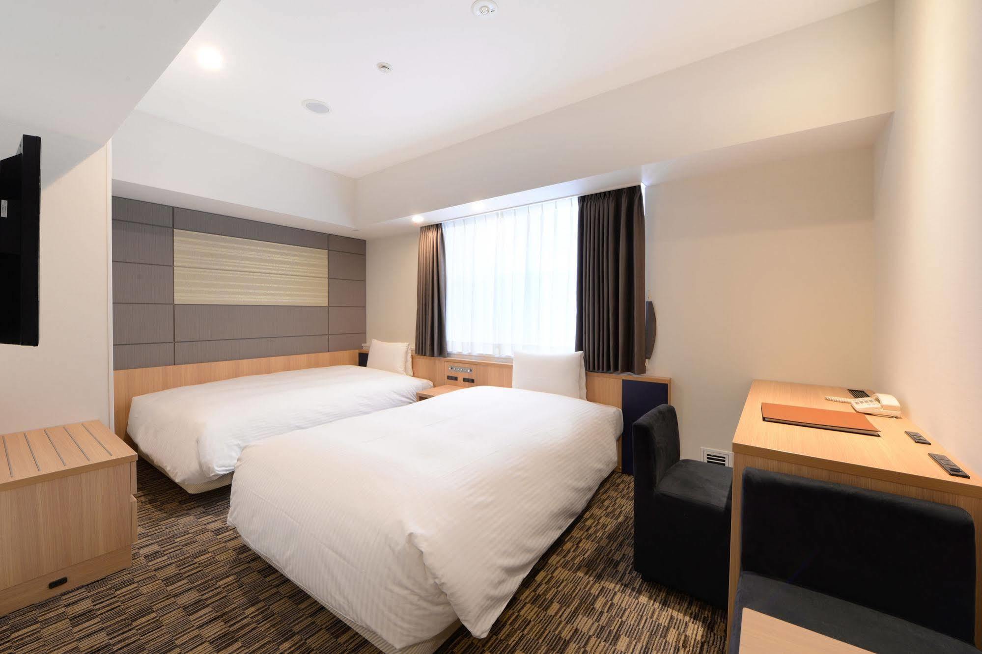 Vessel Inn Ueno Iriya Station Tokio Buitenkant foto