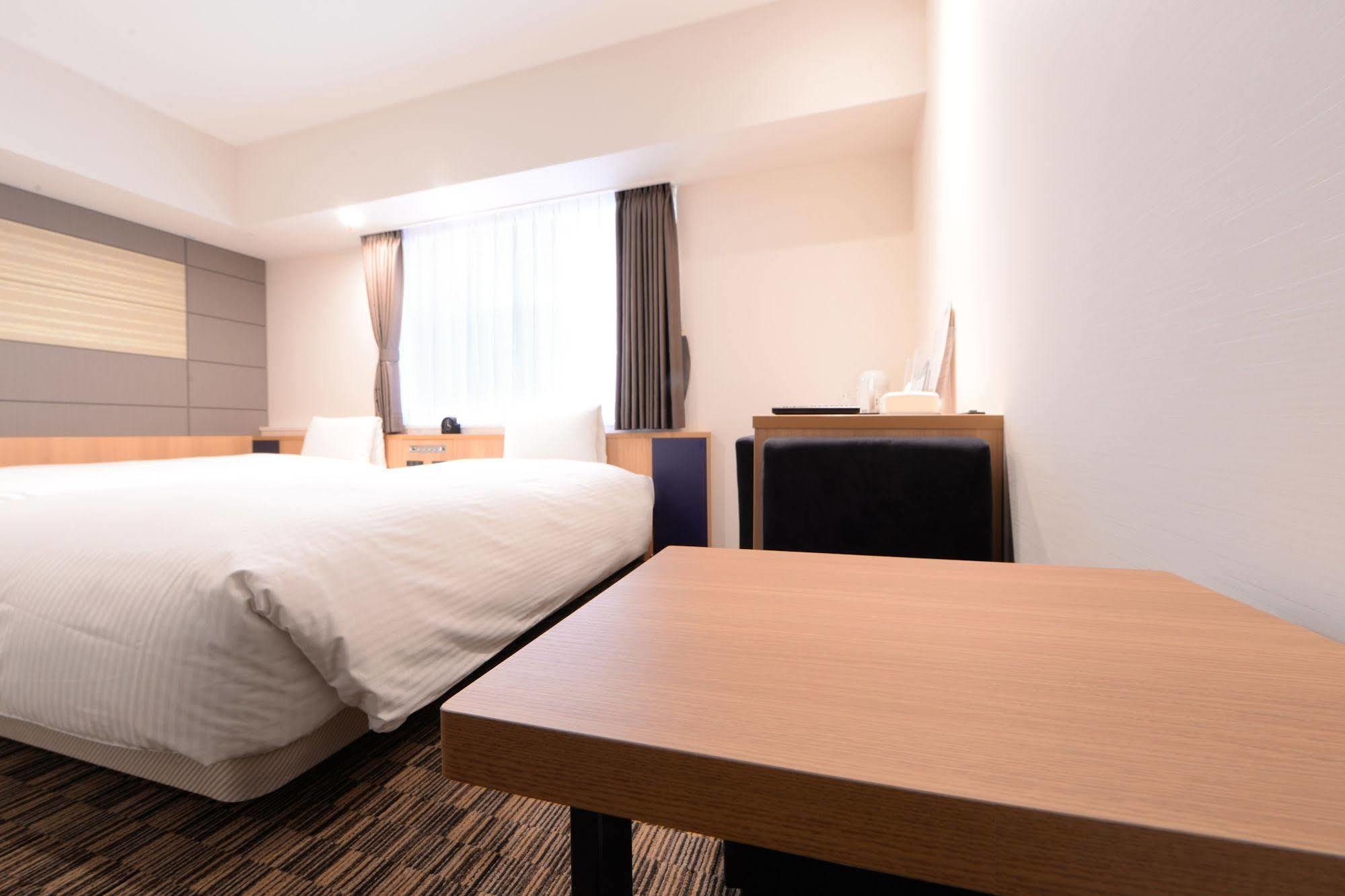 Vessel Inn Ueno Iriya Station Tokio Buitenkant foto