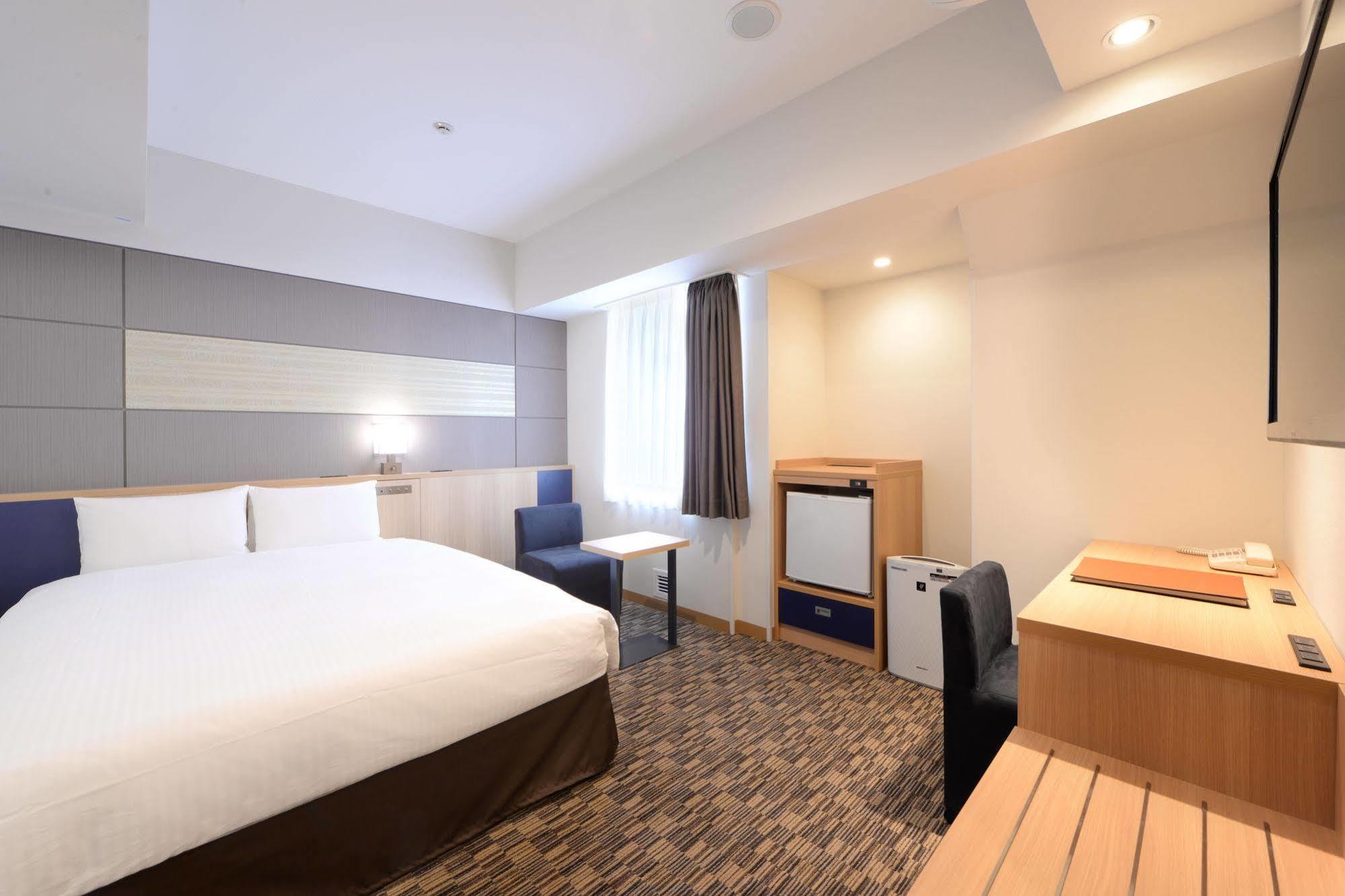 Vessel Inn Ueno Iriya Station Tokio Buitenkant foto